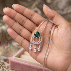 Royal Emerald Chandelier Pendant Necklace (Silver)